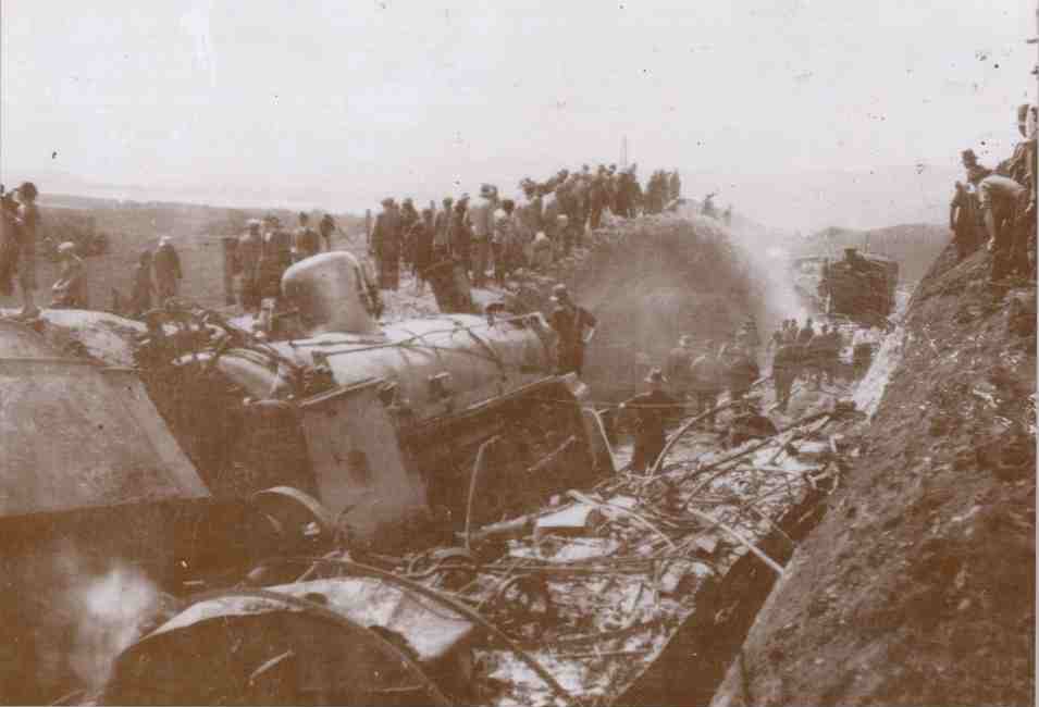 Train Derailment, Te Aute, 1920's