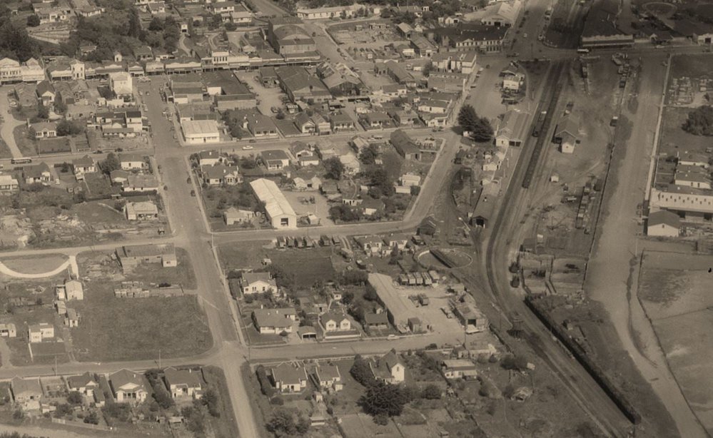 WAIPUKURAU - WHO REMEMBERS THE RAILWAY'S TURNTABLE?