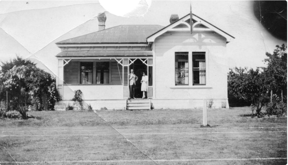 ONGAONGA - THE POLICE STATION &amp; HOUSE