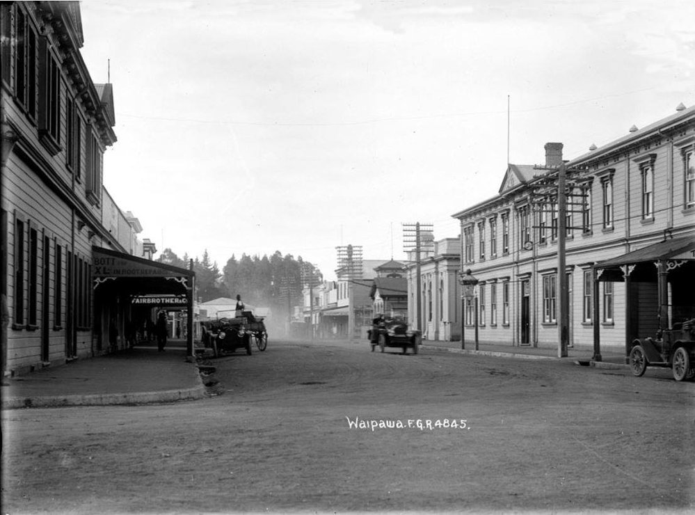 LOOKING BACK TO WAIPAWA'S HIGH STREET IN 1913