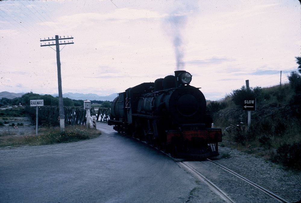 Lumsden road &amp; rail bridge