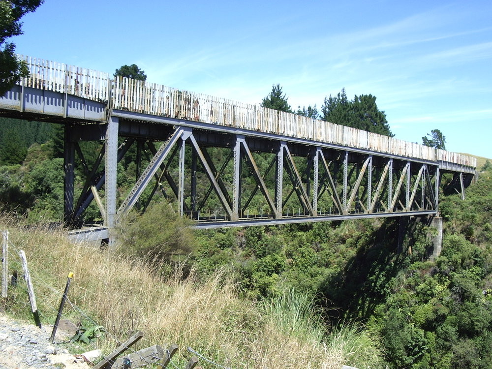 Matahorua rail bridge over Matahorua Gorge, SH2, 2011