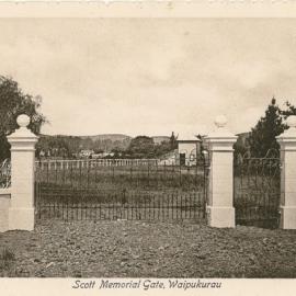 Waipukurau.Scott Memorial Gate.