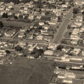 WAIPUKURAU in 1958 - GAISFORD TERRACE - RACECOURSE ROAD - WOBURN & MONTGOMERY STREETS